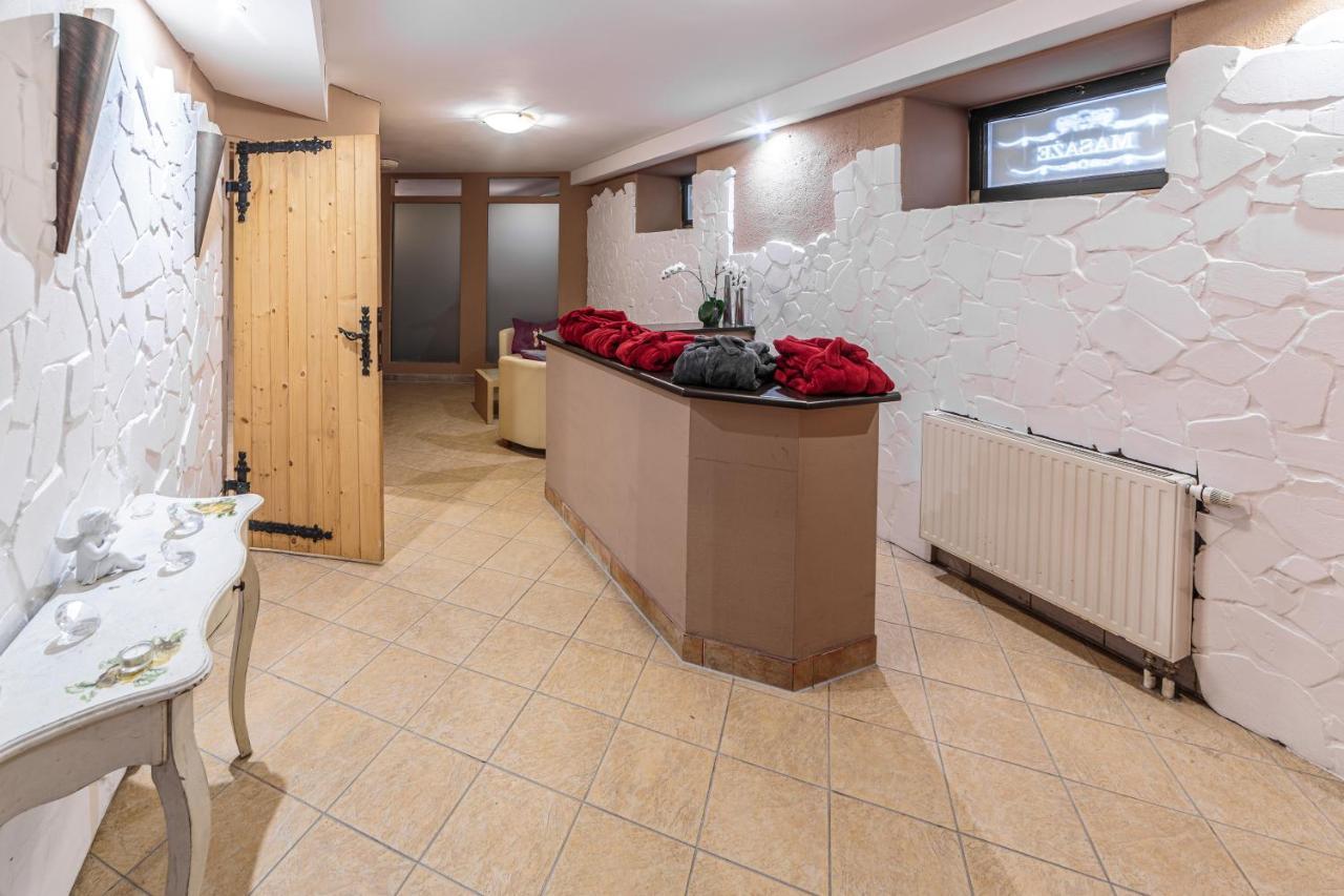 ילנייה גורה Hotel Fenix מראה חיצוני תמונה