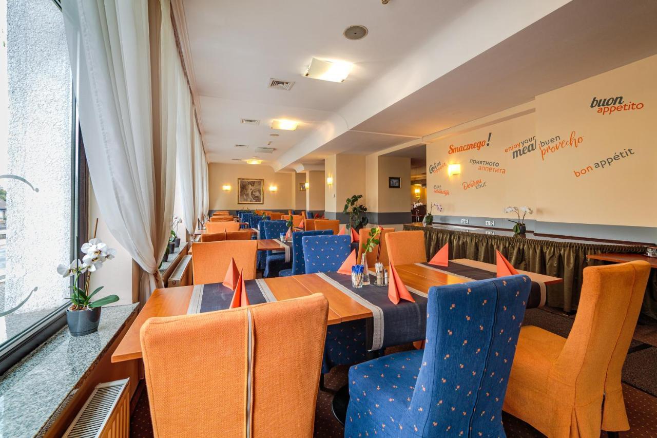 ילנייה גורה Hotel Fenix מראה חיצוני תמונה
